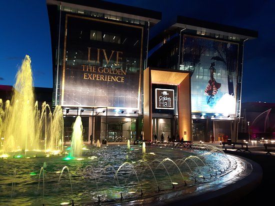 ゴールデン・ホール